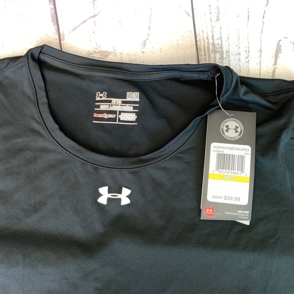 Under Armour Women’s T-shirt Size M - Picture 3 of 5